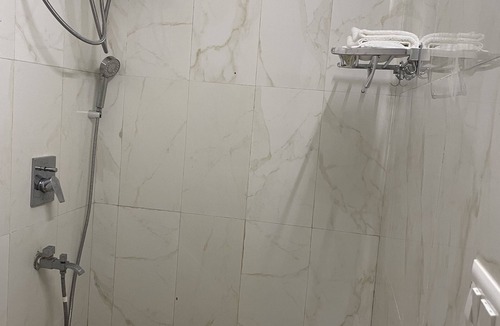 Gomti Nagar Apartment | Studio Apart at DLF MyPad in Vibhuti Khand Gomtinagar