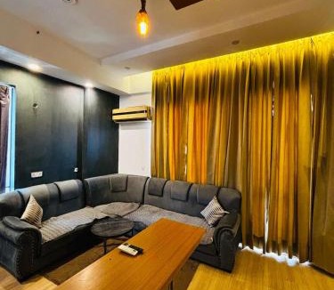 Gomti Nagar Apartment | Studio apartment by Stayease