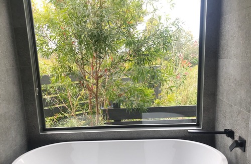 Scotsdale Apartment | Studio DUET Luxury Private - 5 minutes to Denmark