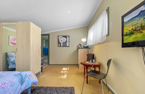 Katoomba Apartment | Studio Four - Studio Apartment, Sleeps 2