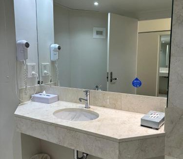 Surfers Paradise Hotel | Studio Mantra on View