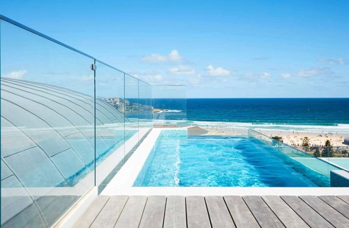 Bondi Beach Apartment | Stunning Bondi Beach Penthouse with Views and Pool