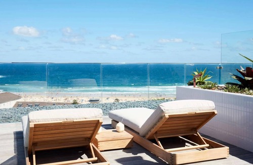 Bondi Beach Apartment | Stunning Bondi Beach Penthouse with Views and Pool