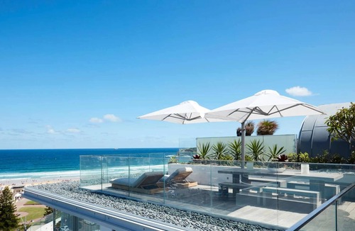Bondi Beach Apartment | Stunning Bondi Beach Penthouse with Views and Pool