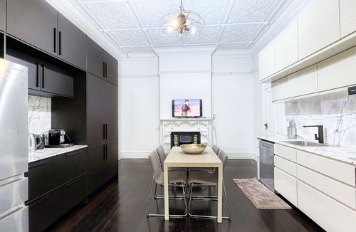 Chatswood House | Stunning Heritage House - Chatswood Mall & Station