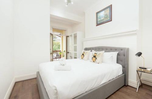 Millers Point Apartment | STUNNING SYDNEY HOME 3