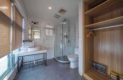 Yuzhong Hotel | Style INS High-Altitude River View Hotel