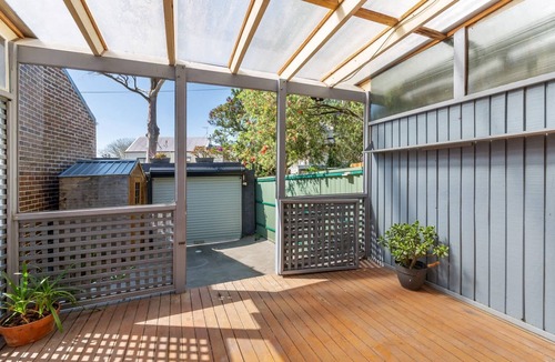Erskineville House | Stylish 2-Bed Cottage in Trendy Erskineville