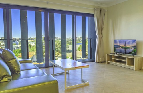 Windsor Apartment | Stylish and generous 2 Bedroom apartment Windsor