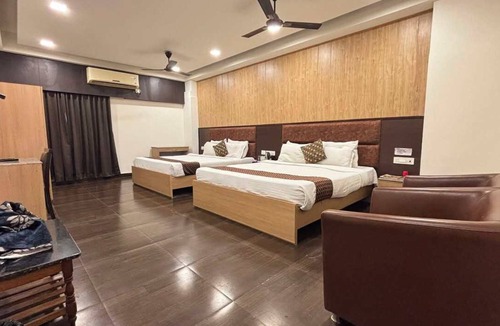 Siliguri Hotel | Sumitel Central Park Hotel & Banquet