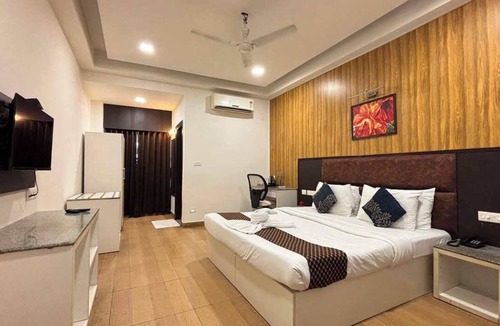 Siliguri Hotel | Sumitel Central Park Hotel & Banquet