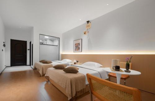 Siming Hotel | Summer & Chihiro Hotel