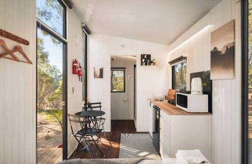 Howes Creek House | Summer Lea 2 by Tiny Away