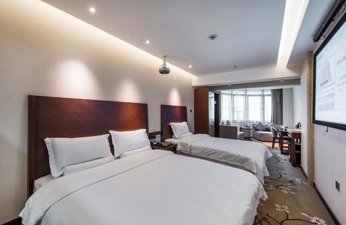 Dalian City Center Hotel | Sun Moon Lake Hotel Dalian大连火车站店