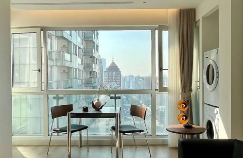Xuhui Apartment | Sunny Abode鼎园B Newly renovated near Xintiandi