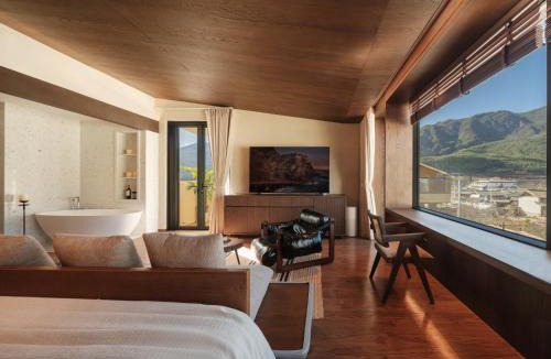 Yulong Hotel | Sunny Aerie丨 Golden Peak Resort