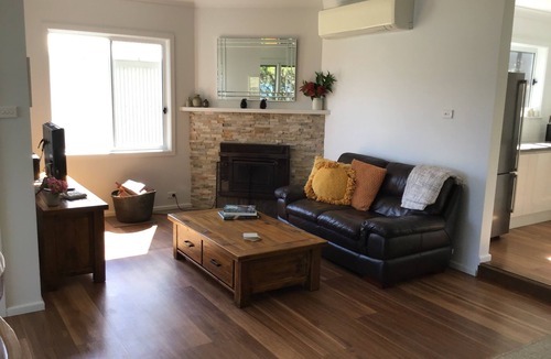 Conjola House | Sunny Hills Farm Retreat