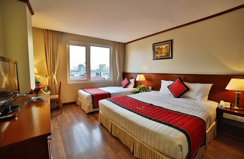 Ngoc Khanh Hotel | Sunny Hotel 1