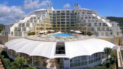 Ettalong Beach House | Sunnyside - Ettalong Beach Resort