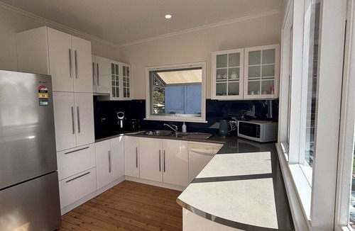 Lemon Tree Passage House | Sunrise on the Water
