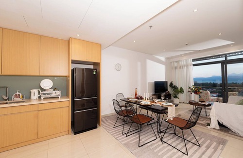 Ngu Hanh Son Apartment | Sunset romantic 2 BR AP balcony ocean view | Private beach