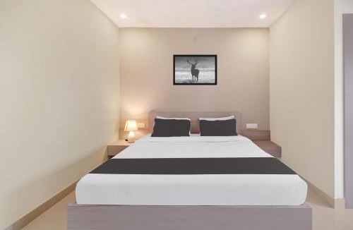 Sualkuchi Hotel | Super Collection O Guwahati ISBT