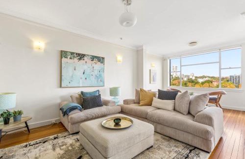 Elizabeth Bay Apartment | Super Comfortable Harbour View Aapartment