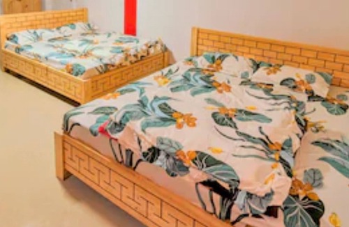 Bomdila Bed & Breakfast | SUPER DELUXE KING SIZE × 2 BEDROOM