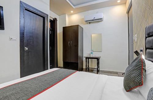 Vasundhara Hotel | Super TOWNHOUSE THE HOTEL DIAMOND VASUNDHARA