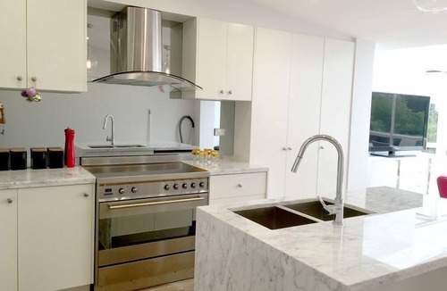 Woollahra House | Superb Location Between City & Bondi Beach in Bondi Junction
