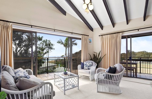 Scotts Head House | Superb location for Surfers, point view and 30 steps to the Beach!