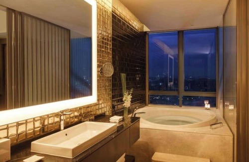 Tangxiazhen Hotel | Superior King Room at Luxury Hotel in Shenzhen Mission Hills