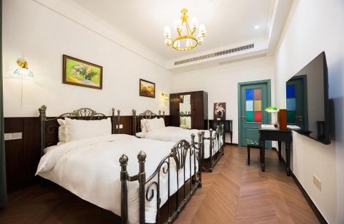 Suzhou Old Town House | Suzhou Riverside House with Garden