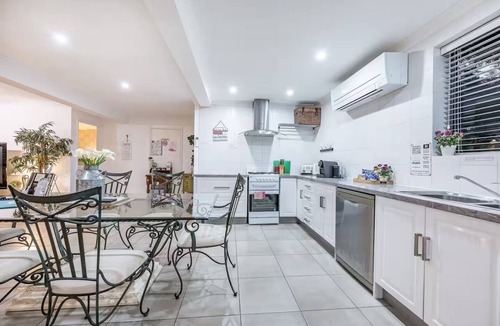 Belhus Cottage | Swan Valley- Willow Cottage Swan valley
