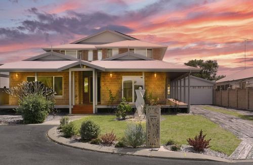 Geographe House | Sweet and Secret Castle