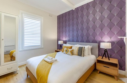 Millers Point Apartment | Sydney CBD stylish water view apartment 58