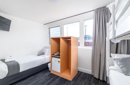 Hamilton Hotel | Sydney Junction Hotel