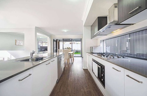 Marsden Park House | Sydney Marsden Park 5 bedrooms House close IKEA