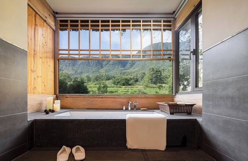 Yi County Hotel | Tachuan Resort