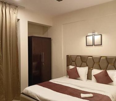 Taj Ganj Apartment | Taj Serenity -Green view Retreat
