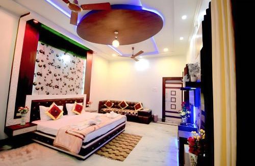 Rakabganj House | Taj Square A luxurious family homestay