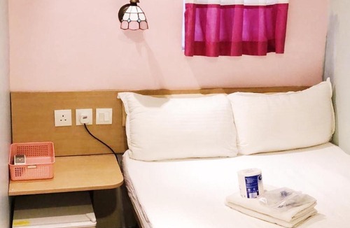 Tsim Sha Tsui House | Taj Super Deluxe