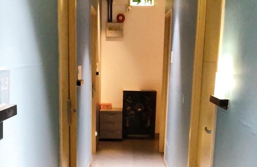 Tsim Sha Tsui House | Taj Super Deluxe