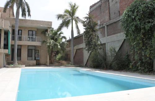 Agra House | Taj Waves Villa - Pink Barbie Themed Pool View Room
