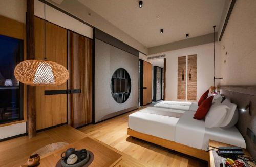 Yi County Hotel | Tan She Tang Quan Resort Hotel, Hongcun Village, Mount Huangshan