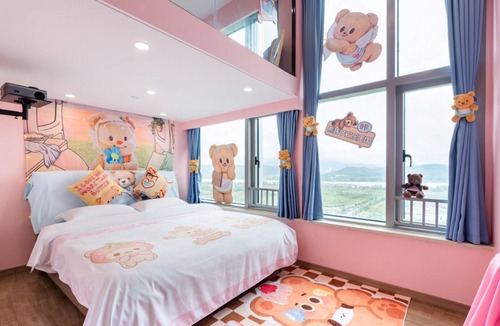 Xiangzhou District Bed & Breakfast | Teddy Bear Museum Boutique Hotel