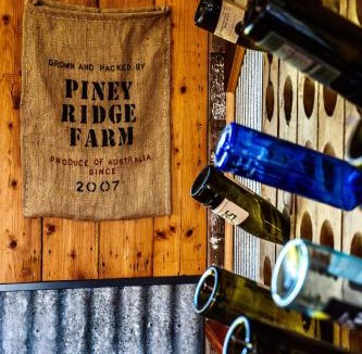 Brukunga Bed & Breakfast | The Barn at Piney Ridge Farm - Bed & Breakfast