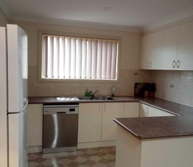 Tumut Apartment | The Bottlebrush