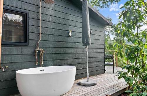 Pretty Beach Central Coast House | The Cabin by Coast Hosting