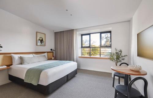 Central Mudgee Hotel | The Clairfield Hotel